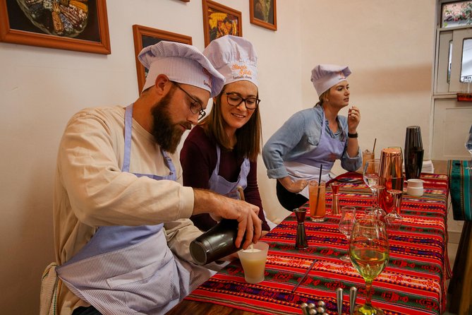 Bilingual Cooking Class with Pisco Cocktail in Cusco - Starting at C. Palacio 135 in the Centro Histórico