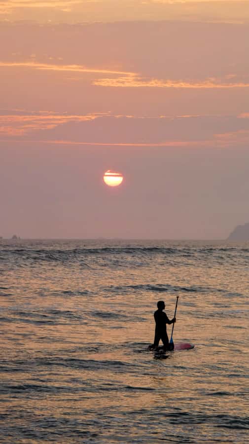 Budget Friendly Surf Class - All Equipment Included - Key Points to Know Before You Book