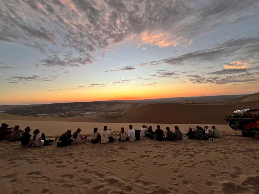 Buggy tour in the Huacachina Desert, sunset, and sandboarding - Who will enjoy this most?