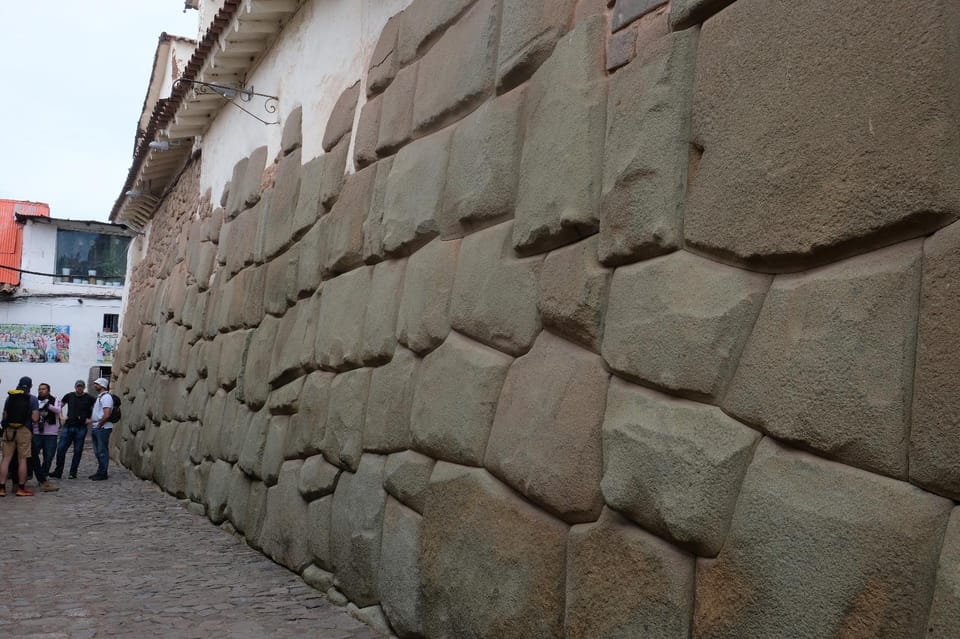 Camelid Center Visit in Cusco: Alpacas, Culture & Weaving - What $25 gets you