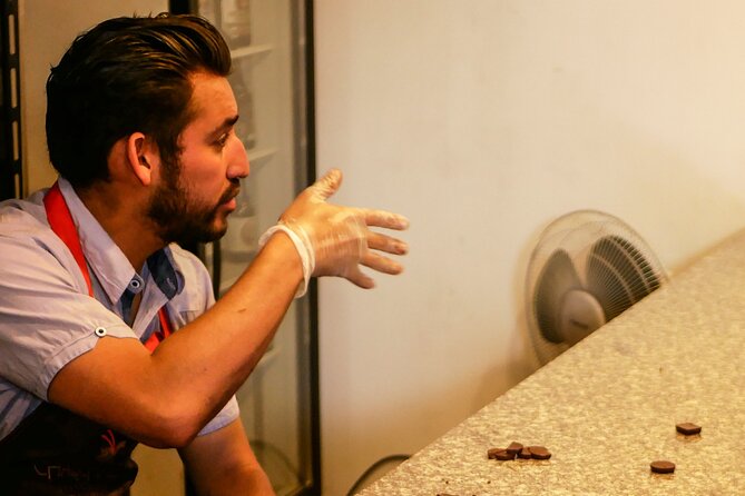 Chaqchao Chocolate Making Workshop - The private format works well for different groups
