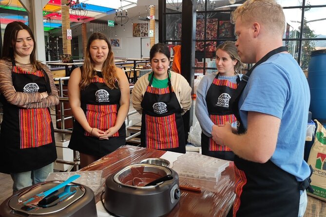 Chocolate Workshop in Cusco with Premium Organic Cacao - What you take home in the personalized box