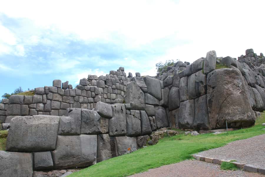City Tour in Cusco: Qurikancha and Sacsayhuaman - What this Cusco half-day tour really covers