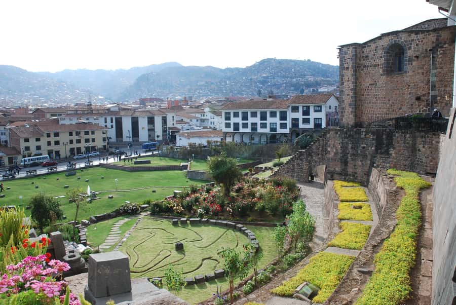 City Tour in Cusco: Qurikancha and Sacsayhuaman - Qorikancha, where Inca stonework meets colonial Cusco