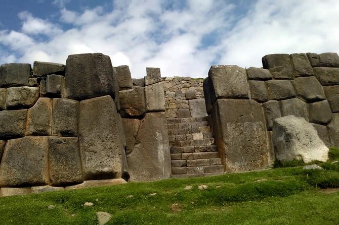 City Tour in Cusco & visit Museum South American Camelid Private. - Manos de la Comunidad: alpacas, llamas, and Andean fiber