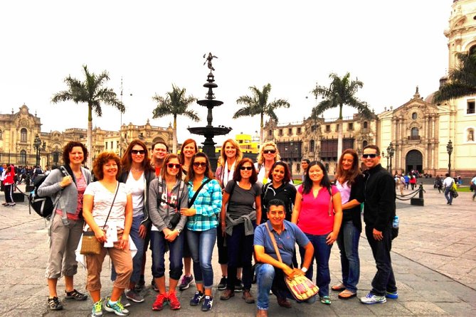 City Tour of Lima from the Airport - Your guide, vehicle, and the private format
