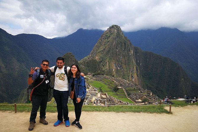 City Tour, Sacred Valley, Machupicchu and Maras Moray in 5 Days - Day 1: Cusco, Qorikancha, and the four nearby ruins
