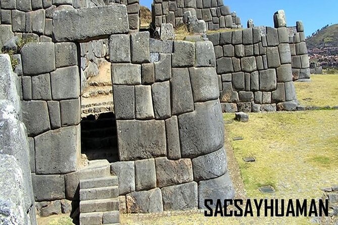 City Tours in Cusco -with income - Starting with Cusco Cathedral and the main square