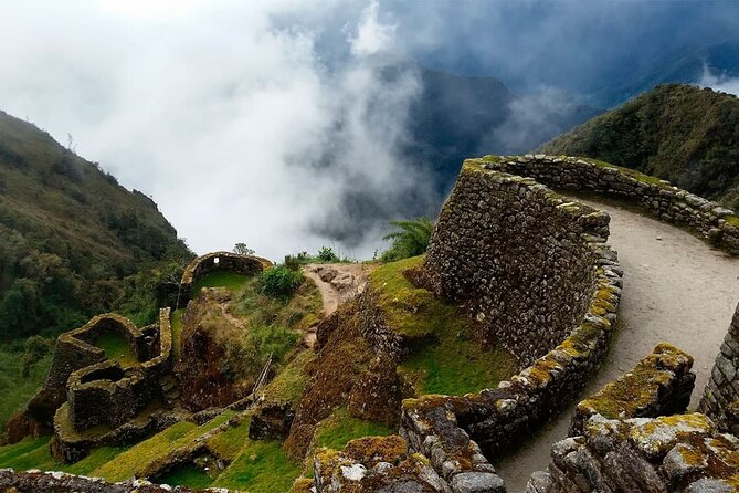 Classic Inca Trail Tour 4 days - Day 2: Warmiwañusca and the hardest climb