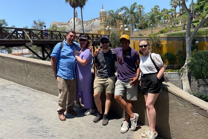 Colorful Barranco Tour and Street Art - Crossing the Bridge of Sighs to the Green Coast