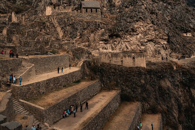 Combo Sacred valley Pisac Moray Salt mines and Ollantaytambo - Urubamba lunch, with a late meal warning