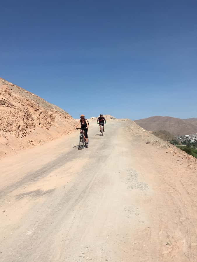 Congata Rover,3 hours bike ride tour in arequipa - Choosing between the 8 a.m. and 1 p.m. departures