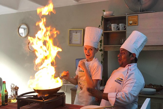 Cook The Most Popular Peruvian Dishes! - A meal with local color