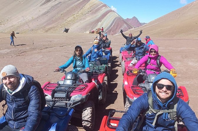 Cuatrimotos Montaña Colores Vinicunca Full Day - Learning to ride at Kayrahuire
