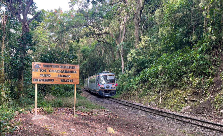 Cusco: 2-day Inca Trail to Machu Picchu - KM 104 and the first steps on the Inca Trail
