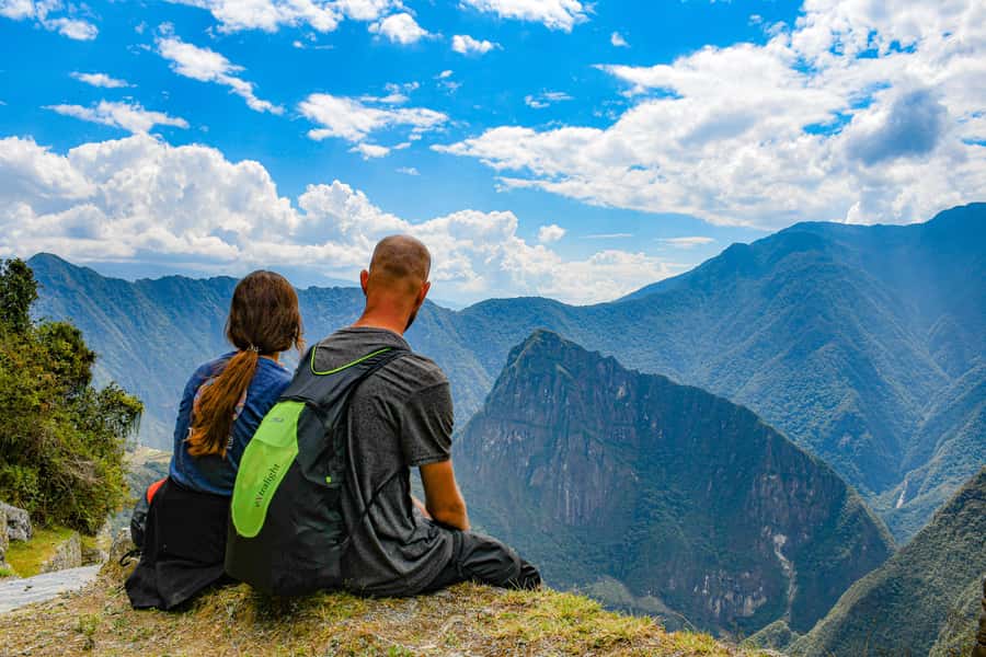 Cusco: 2-day Inca Trail to Machu Picchu - Wiñayhuayna gives the hike its meaning