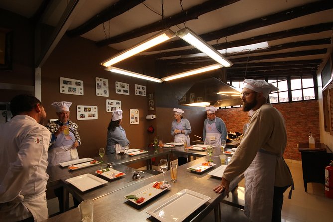 Cusco Billingual Cooking Class at 6pm - What $40 buys you