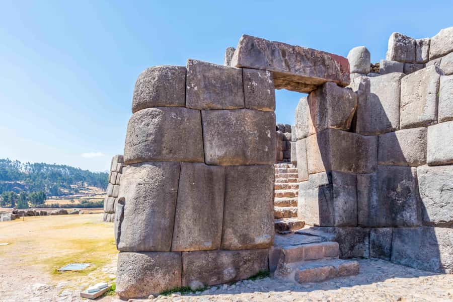 Cusco: City and Nearby Ruins 5-Hour Guided Tour - Guide quality and language matter here