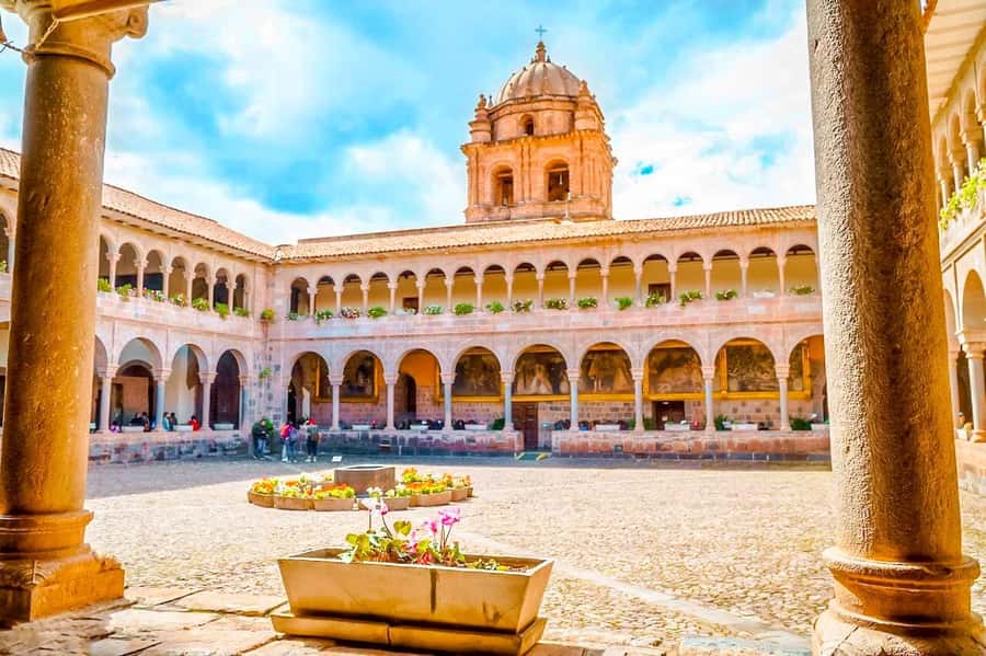 Cusco: City and Nearby Ruins 5-Hour Guided Tour - Coricancha, where Inca gold met Spanish stone