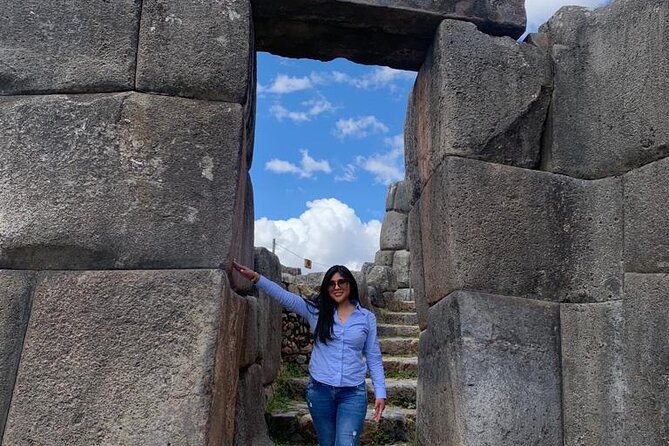 Cusco city tour - Sacsayhuamán and the massive stone walls