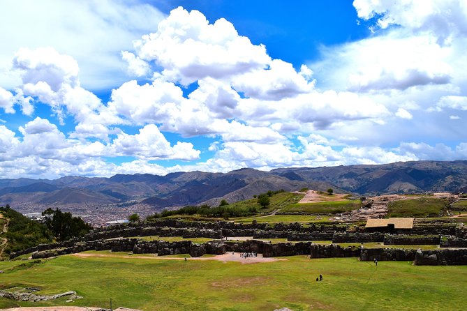 Cusco City Tour - Group Service - Sacsayhuamán and the problem of enormous stones