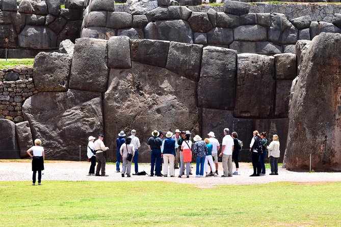 Cusco City Tour - Group Service - Q’enqo, a carved place of ritual