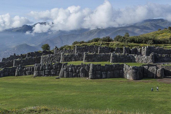 Cusco City Tour Half-Day Group Tour - Qenqo, Puka Pukara, and Tambomachay in one sweep