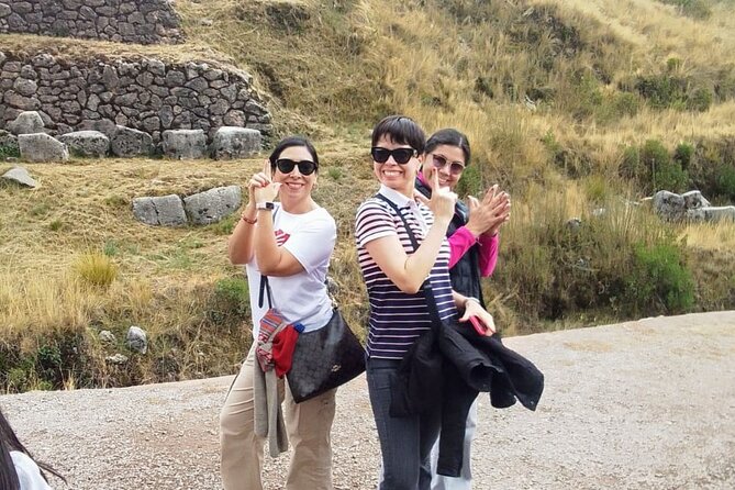 Cusco: City Tour Half Day Tour with Sacsayhuaman and Q’enqo - Q’enqo: a compact stop with a mysterious feel