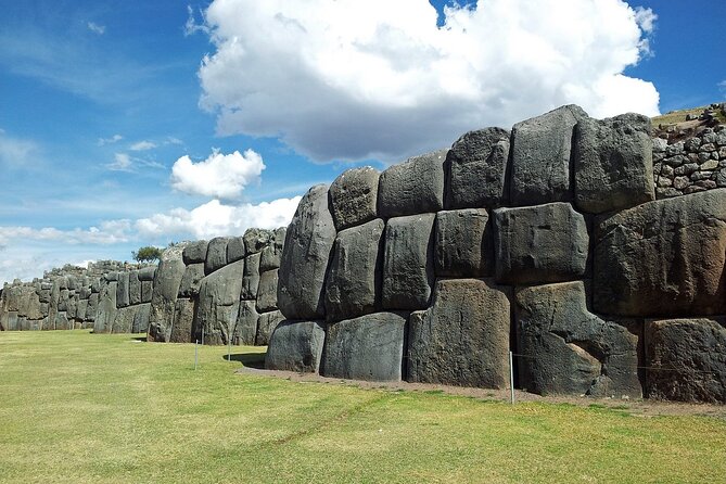 Cusco: City Tour Half Day Tour with Sacsayhuaman and Q’enqo - Qoricancha: where Inca gold met a Spanish church