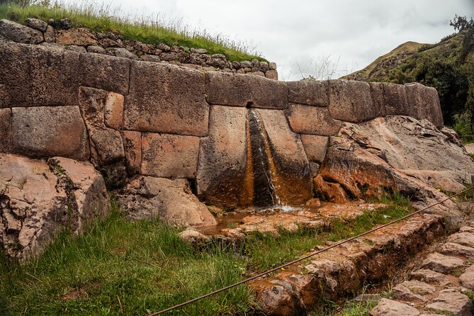 Cusco City Tour with Sacsayhuaman & Coricancha Entrance Tickets - Puka Pukara: the route’s military outpost