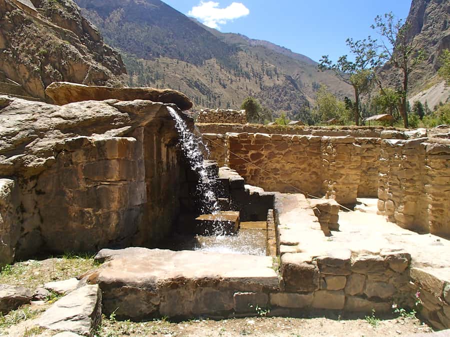 Cusco: Full-Day Sacred Valley and Maras Tour - The Salineras and its 3,000 salt pools
