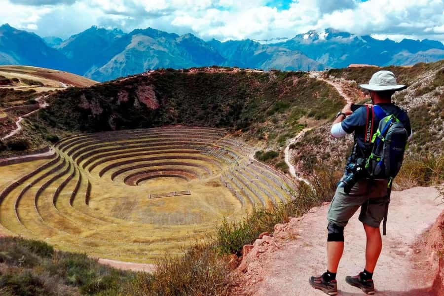 Cusco: Full-Day Sacred Valley and Maras Tour - Lunch in Urubamba and the Sacred Valley river