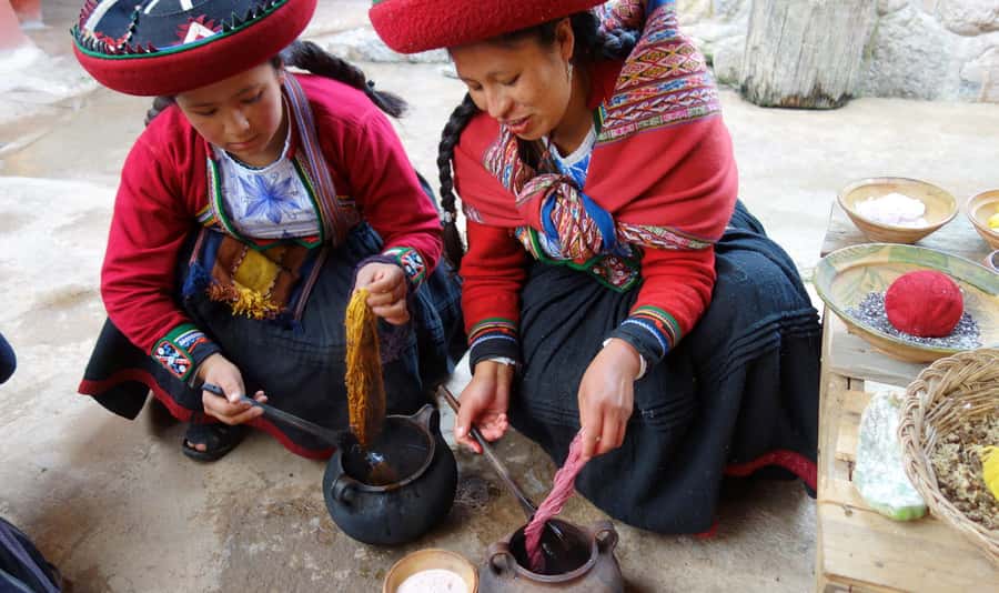 Cusco: Full-Day Sacred Valley and Maras Tour - Starting in Chinchero with ruins and textiles