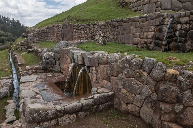Cusco Half Day City Tour: Four Ruins - Puka Pukara: The Inca road in working order