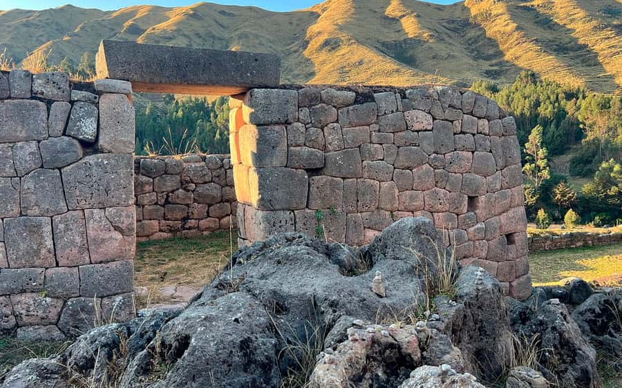Cusco: Half-day city tour with Coricancha + 4 ruins - Q’enqo and Its Carved Stone Channels