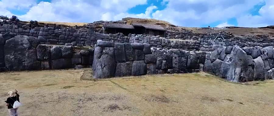 Cusco : Half-Day Explore Inca Ruins qoricancha sacsayhuaman - Tambomachay and the meaning of water