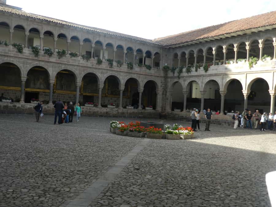 Cusco: Half-Day Historic City Tour - Tambomachay and its fresh water spring
