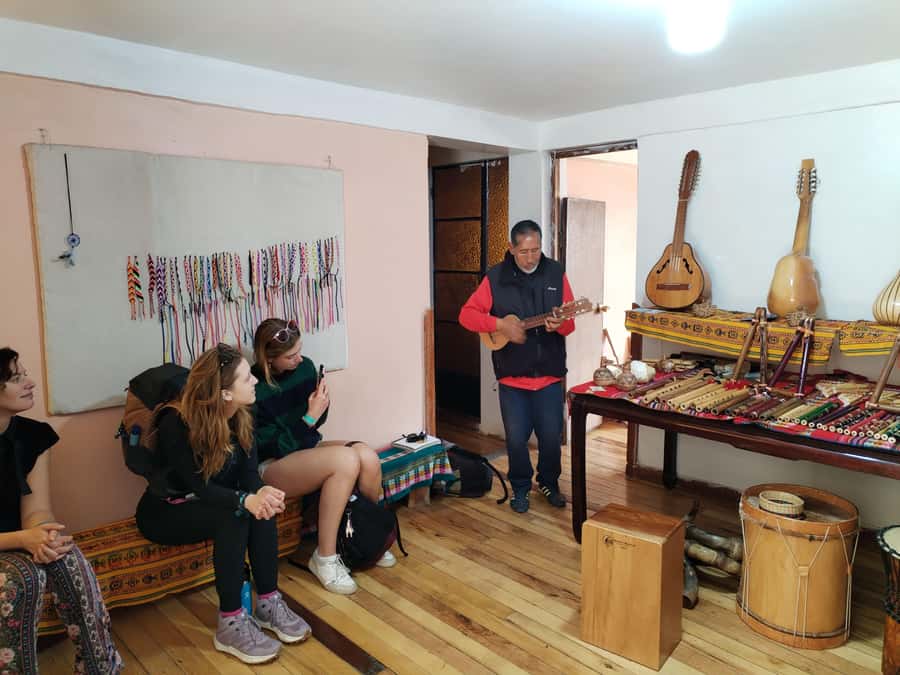 Cusco: Historic Walking Tour & Scenic Views with local drink - San Blas, Andean art, and a high view of the city