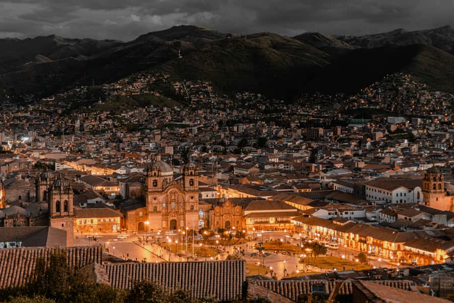Cusco: Historic Walking Tour & Scenic Views with local drink - Calle Siete Borreguitos and the luthier visit