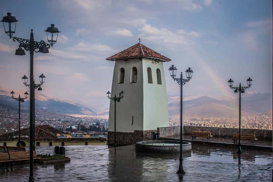 Cusco: Historic Walking Tour & Scenic Views with local drink - Timing, group size, and practical preparation