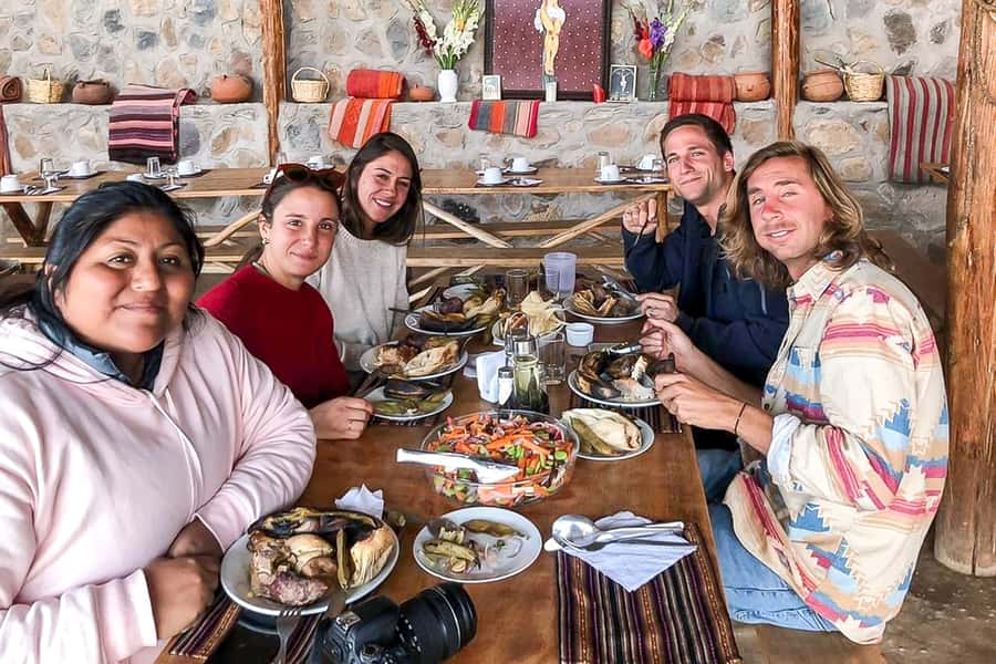 Cusco: Humantay Lake Tour with Breakfast and Buffet Lunch - Breakfast in Mollepata before the climb