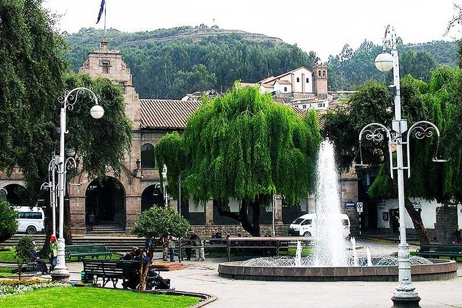 Cusco Markets and Ruins Small Group Tour - Cristo Blanco and the walk into San Blas