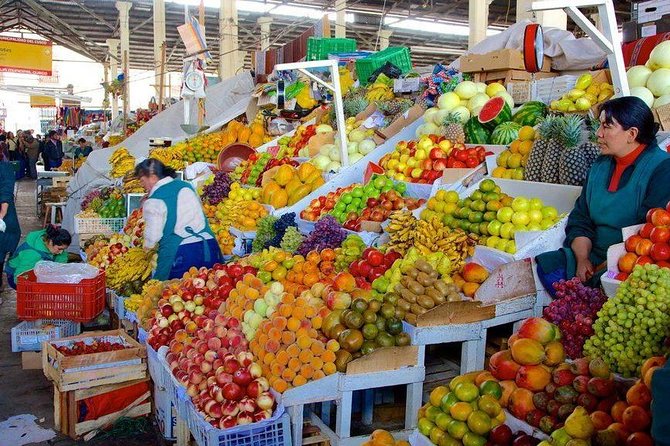Cusco Markets and Ruins Small Group Tour - Manos de la Comunidad and Andean animals