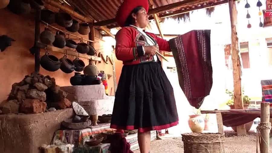 Cusco: Pisac, Ollantaytambo, & Chinchero Sacred Valley Tour - Should you book the Pisac, Ollantaytambo, and Chinchero tour?