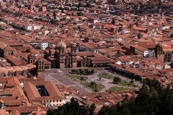 Cusco Private Airport Transfer: Fast, Reliable Hotel Drop-Off - The drive into Cusco