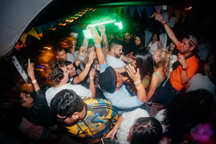 Cusco: Pub Crawl with Skip-the-Line Access and Drinks - Who Will Enjoy This Most