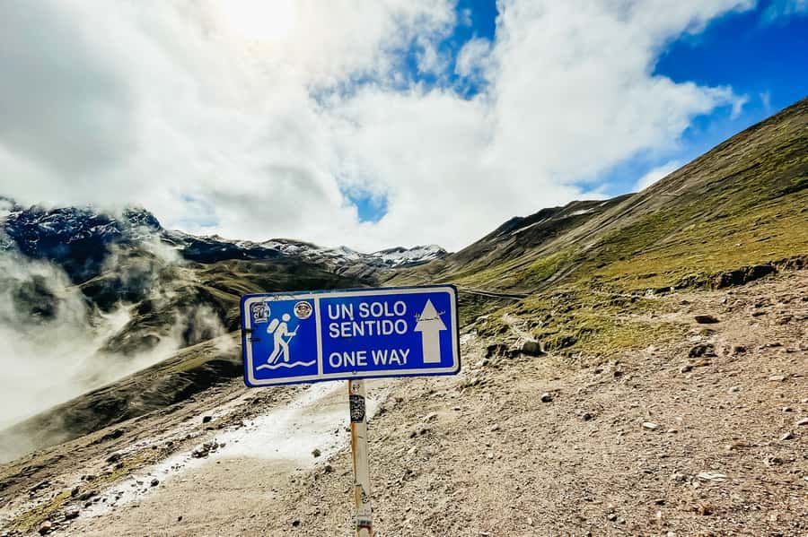 Cusco: Rainbow Mountain and Red Valley Day Trip with Meals - Add the Red Valley if your legs allow it
