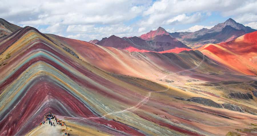 Cusco: Rainbow Mountain & Red Valley tour with Meals - Why this mountain day trip is worth considering