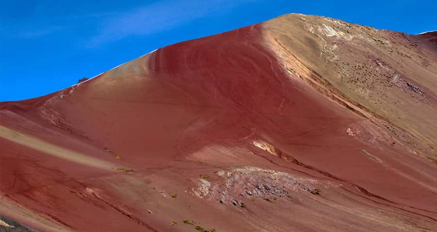 Cusco: Rainbow Mountain & Red Valley tour with Meals - The summit at 17,125 feet