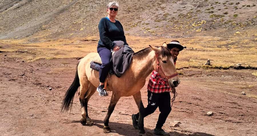 Cusco: Rainbow Mountain & Red Valley tour with Meals - Lunch in Cusipata and the ride back to Cusco